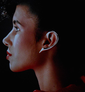 William Matthews, The Earring